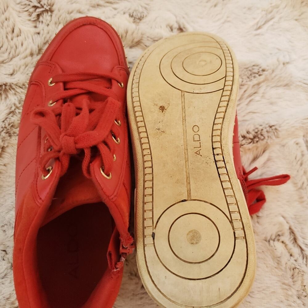 ALDO RED ATHELTIC TENNIS SHOE SIZE 7.5 - Picture 3 of 4